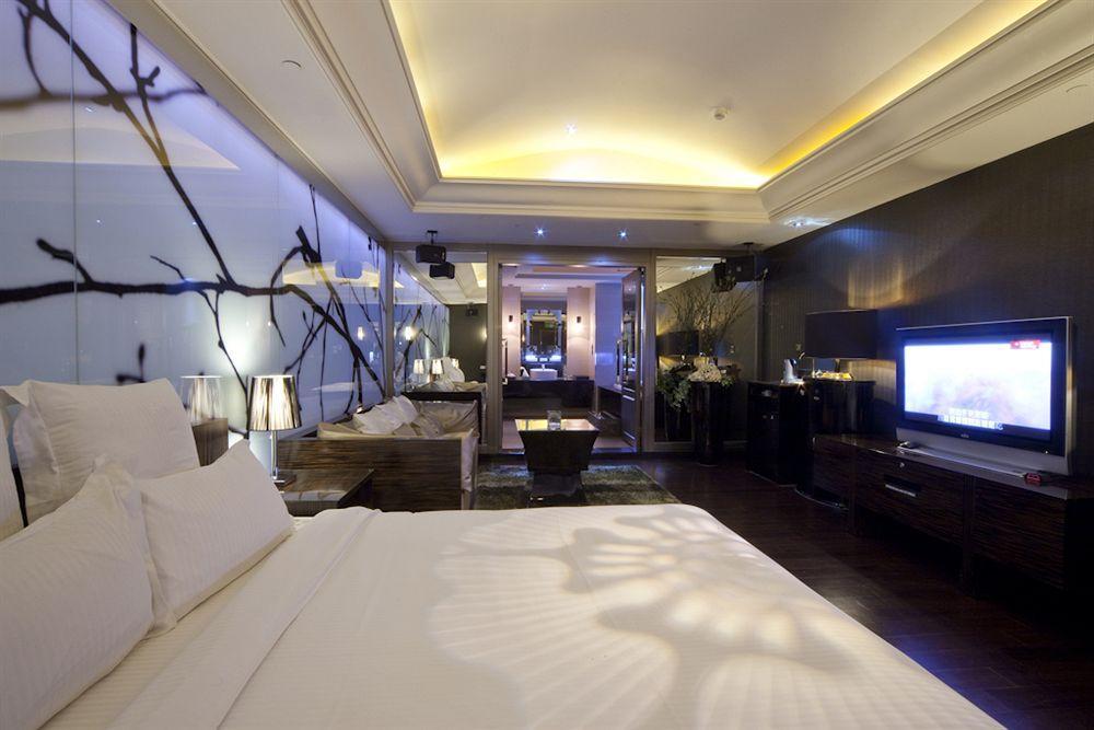 Wego Hotel - Linsen Taipei Bagian luar foto