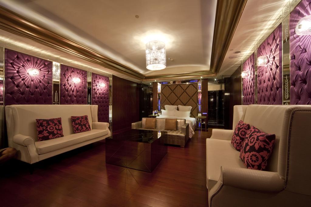 Wego Hotel - Linsen Taipei Bagian luar foto