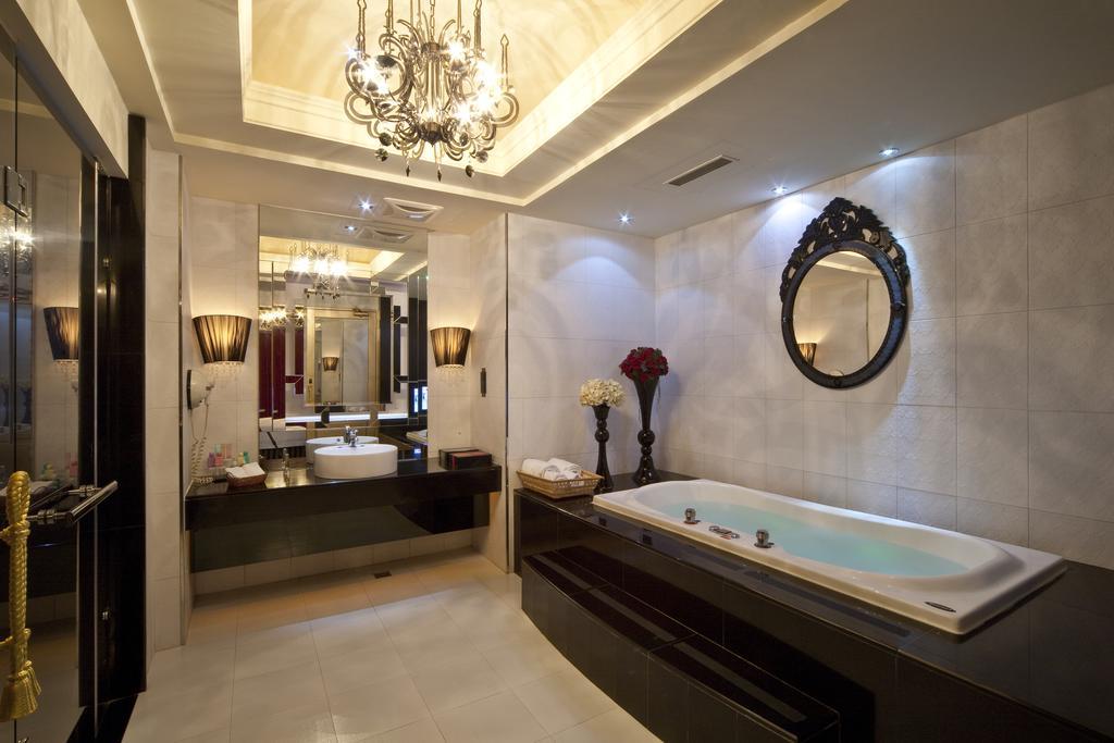Wego Hotel - Linsen Taipei Bagian luar foto