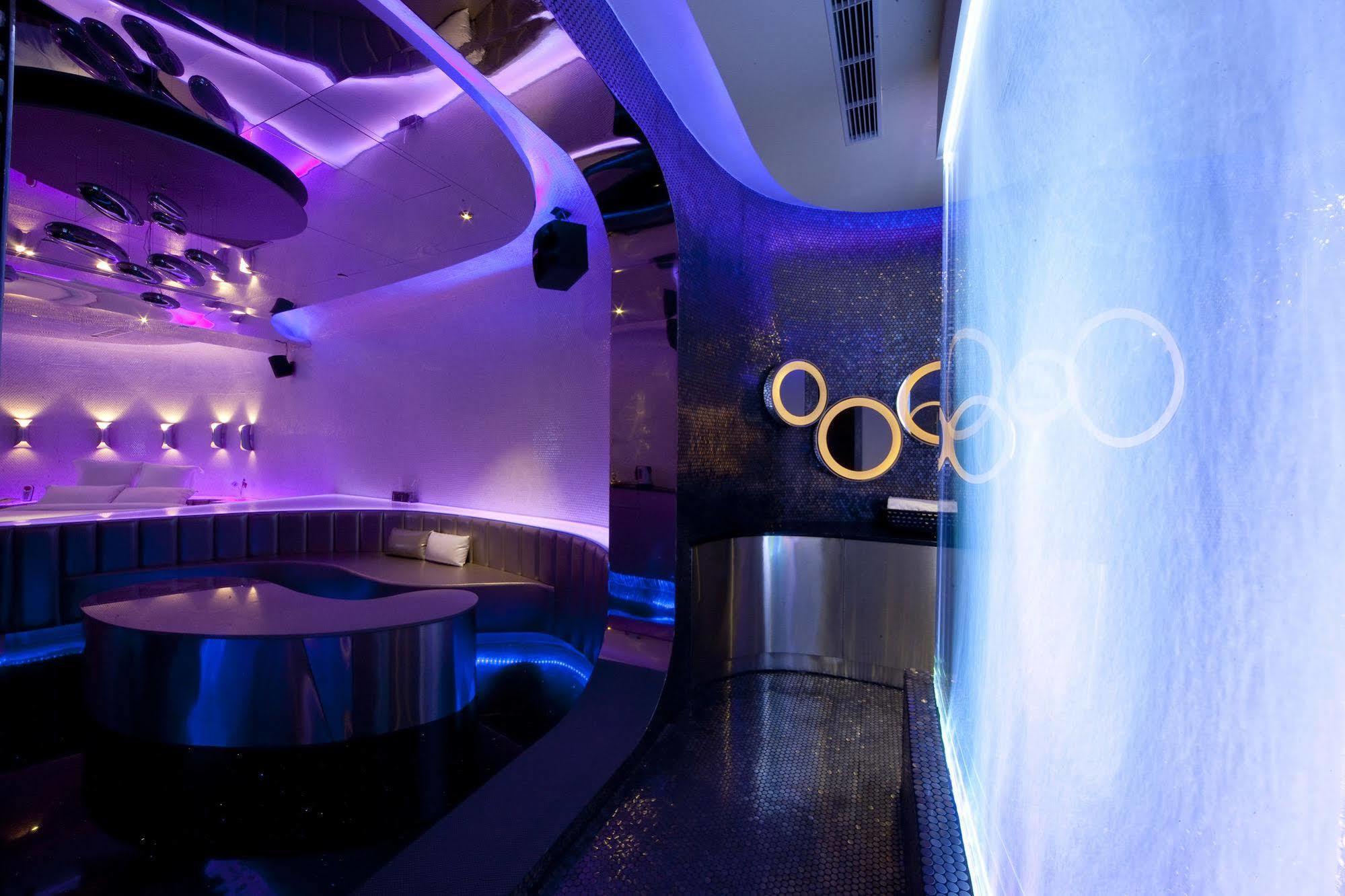 Wego Hotel - Linsen Taipei Bagian luar foto